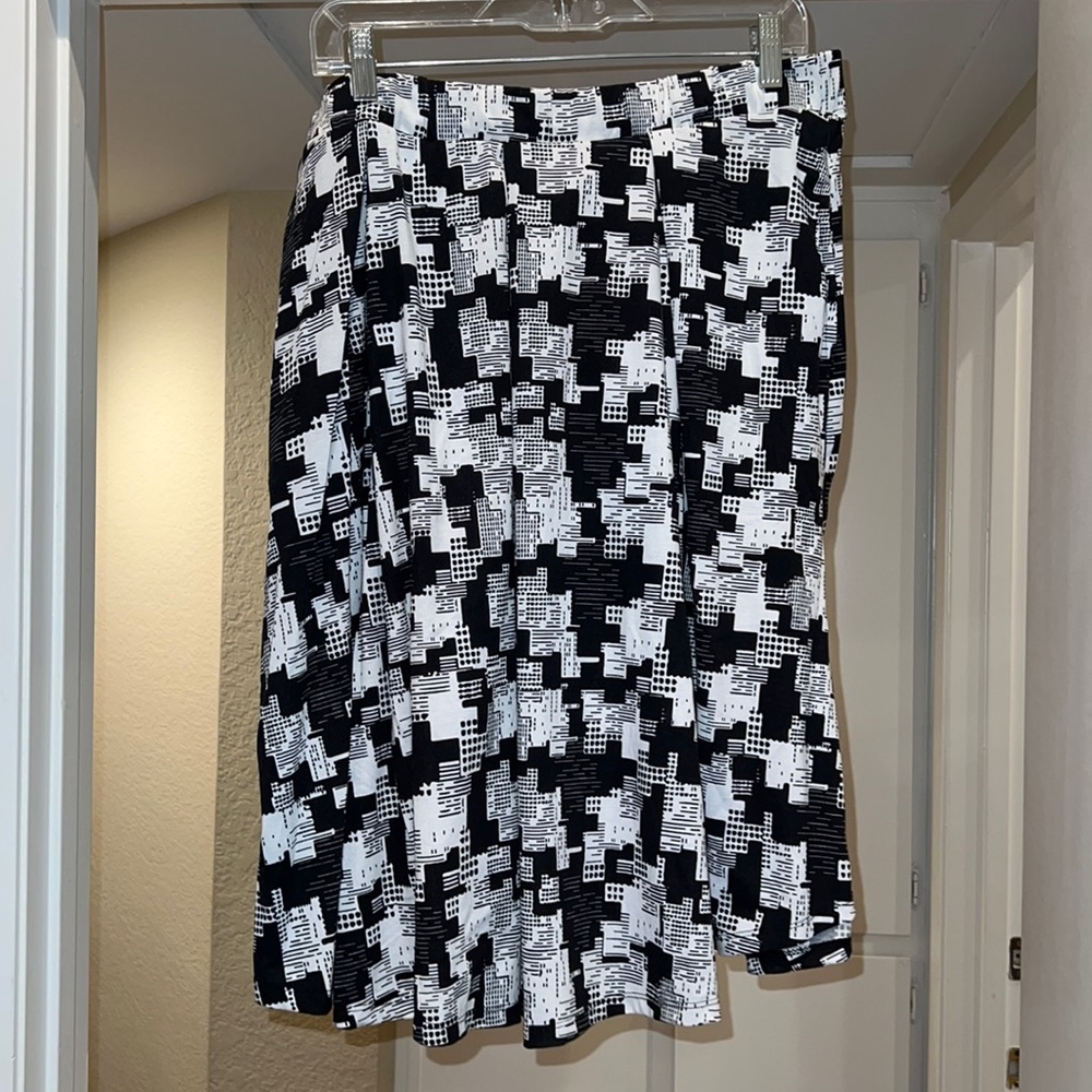 Lularoe block and white blocks Madison skirt